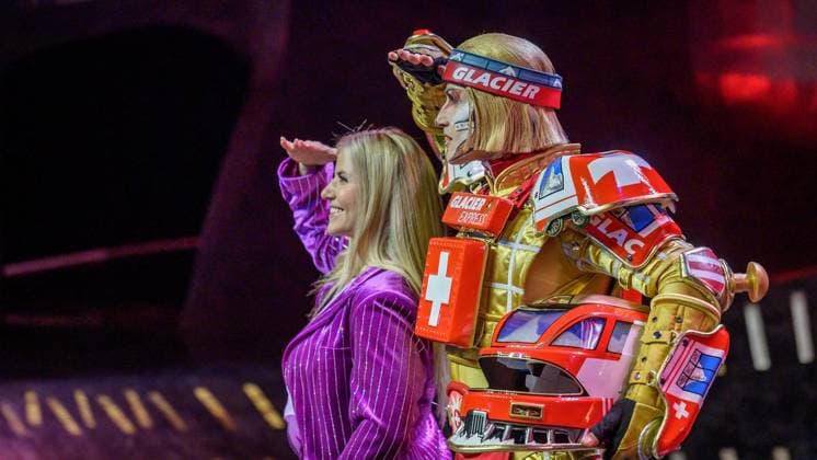 Bochum Starlight Express with a New Locomotive ** FOR EDITORIAL USE ONLY ** EDITORIAL USE ONLY ** p Beatrice Egli and Ticktack, the new locomotive, on Thursday, September 3, 2026, at the Starlight Express in Bochum, Germany (North Rhine-Westphalia), Bochum. Copyright UwexErnst Copyright: UwexErnst doc87fyitdssgw7o008h0v ,EDITORIAL USE ONLY Copyright: UwexErnst