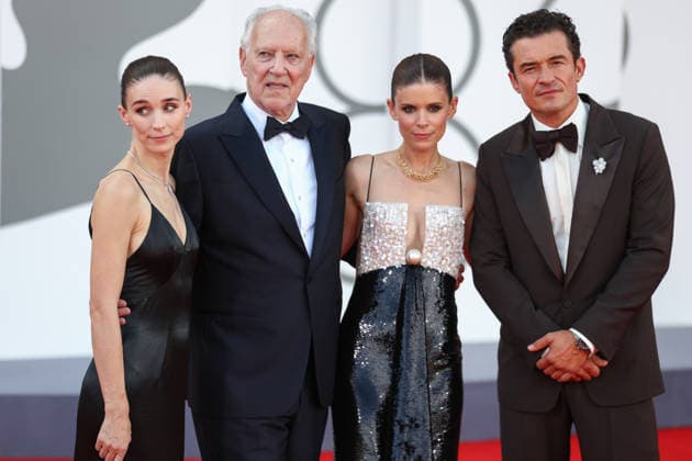 September 3, 2026, Venice Lido, Veneto, Italy: ROONEY MARA, director WERNER HERZOG, KATE MARA and ORLANDO BLOOM pose during the Bucking Fastard red carpet at the 83rd Venice Film Festival at Sala Grande in Venice Lido, Italy Venice Lido Italy  - ZUMAc179 20260903_zep_c179_159 Copyright: xMickaelxChavetx