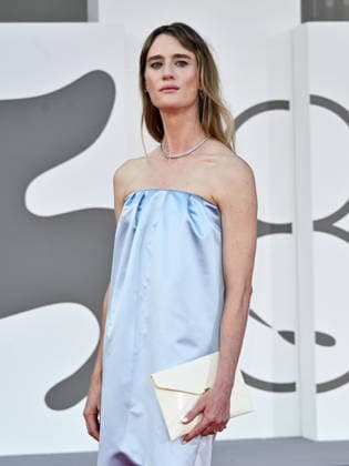 IPA88077473 - Venice, 83rd Venice International Film Festival 2026 - Night 2 - Red Carpet for the film *WILD HORSE NINE*. Pictured: Mackenzie Davis  Copyright: xSimonexComix xPoolxPhotoxEventsx08x 88077473