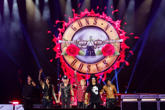 September 3, 2026, San Diego, California, USA: Dizzy Reed, Richard Fortus, Duff McKagan, Axl Rose, Slash and Isaac Carpenter of the rock band Guns N Roses greet the crowd after a concert at Snapdragon Stadium during the their 2026 World Tour. San Diego USA  - ZUMAa97_ 20260903_zaf_a97_006 Copyright: xK.C.xAlfredx