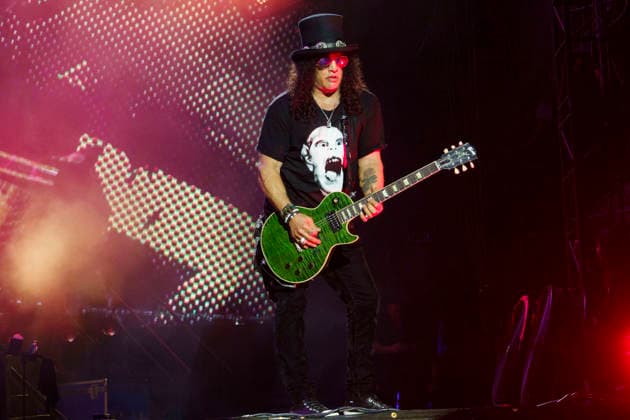 September 3, 2026, San Diego, California, USA: Guitarist Slash of the rock band Guns N Roses performs onstage at Snapdragon Stadium during the their 2026 World Tour. San Diego USA  - ZUMAa97_ 20260903_zaf_a97_024 Copyright: xK.C.xAlfredx