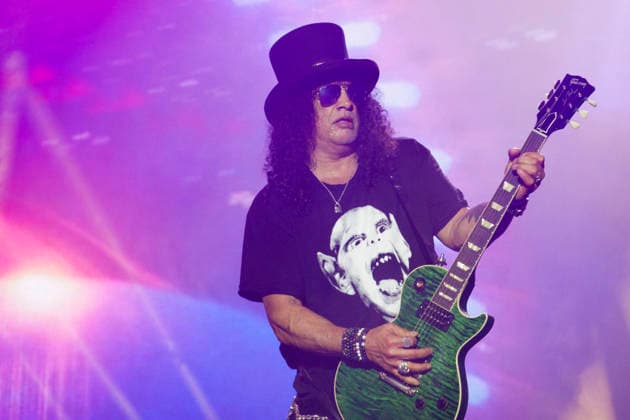 September 3, 2026, San Diego, California, USA: Guitarist Slash of the rock band Guns N Roses performs onstage at Snapdragon Stadium during the their 2026 World Tour. San Diego USA  - ZUMAa97_ 20260903_zaf_a97_017 Copyright: xK.C.xAlfredx
