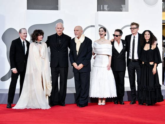 IPA88080176 - Venice, 83rd Venice International Film Festival 2026 - Night 2 - Red Carpet for the film *WILD HORSE NINE*. Pictured: Martin McDonagh, Parker Posey, Sam Rockwell, John Malkovich, Mariana Di Girolamo, Ailin Salas, Steve Buscemi, and Graham Broadbent  Copyright: xSimonexComix xPoolxPhotoxEventsx08x 88080176