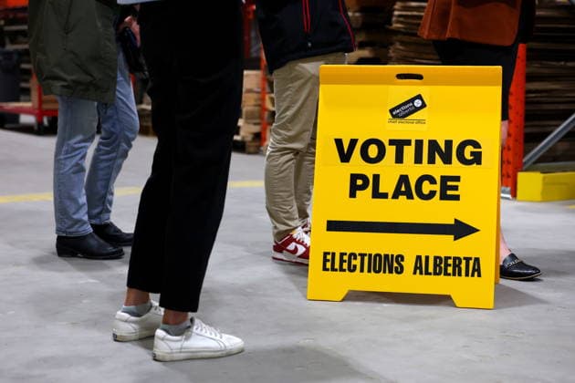 September 3, 2026, Edmonton, On, Canada: A voting sign to be used for the 2026 Alberta Referendum in Edmonton, Alta., on Thursday, Sept. 3, 2026. Edmonton Canada  - ZUMAc35_ 20260903_zaf_c35_120 Copyright: xJamesxMaclennanx