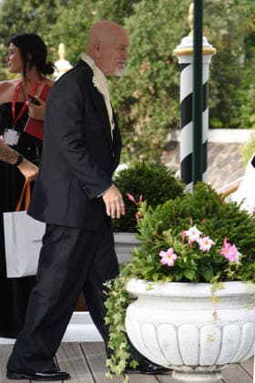 IPA88079230 - Venice: Celebrities spotted at the Hotel Excelsior on the second day of the Venice Film Festival; pictured is John Malkovich  Copyright: xFRANCESCAxVIECELIx xFrancescaxViecelix 88079230