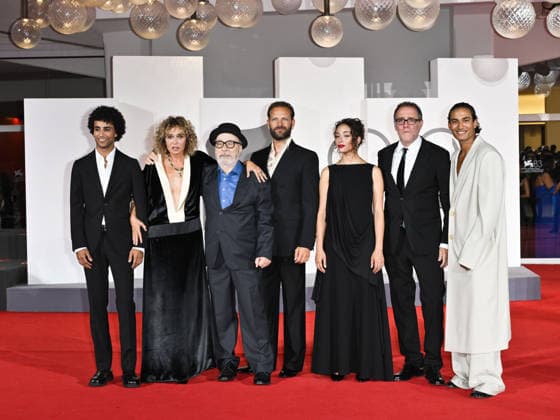 IPA88083656 - Venice, 83rd Venice International Film Festival 2026 - Night 2 - Red Carpet for the film Nessun Dolore. Pictured: the cast  Copyright: xSimonexComix xPoolxPhotoxEventsx08x 88083656