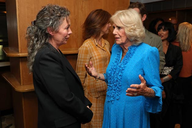 Queen Camilla Takes Part In Letters Live 2026 LONDON, ENGLAND - SEPTEMBER 03: Olivia Colman and Queen Camilla talk during Letters Live 2026 at The Royal Festival Hall on September 03, 2026 in London, England., Credit:Chris Jackson PA ROTA - B68 Avalon United Kingdom, England, London, The Royal Festival Hall  Copyright: xChrisxJacksonx xPAxROTAx-xB68x xAvalonx 1130491740