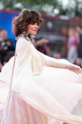 Parker Posey attending the screening of *Wild Horse Nine* during the 83rd Venice International Film Festival at the Sala Grande on September 3, 2026, in Venice, Italy. Lucia Sabatelli, Venice, Italy  Copyright: xLuciaxSabatellix xBestimagexLuciaxSabatellix xBestimagex