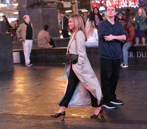 Jennifer Aniston is seen filming ˜The Morning Show™ in Times Square Featuring: Jennifer Aniston Where: New York City, New York, United States When: 03 Sep 2026 Credit: Jose Perez INSTARimages EDITORIAL USE ONLY. NOT FOR USE BY NEWSPAPERS BASED IN THE UK. Copyright: xx instar55974533