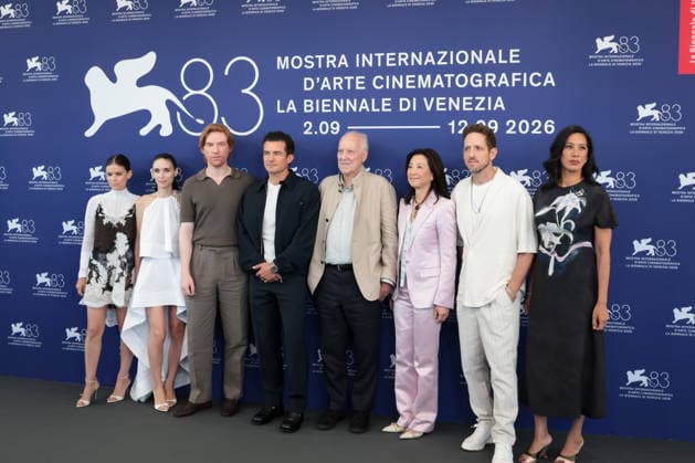 Bucking Fastard Photocall - The 83rd Venice International Film Festival (L-R) Domhnall Gleeson, Orlando Bloom, Rooney Mara, Kate Mara and Director Werner Herzog attend the Bucking Fastard Photocall during the 83rd Venice International Film Festival at Palazzo del Casino on September 03, 2026 in Venice, Italy. attend the Bucking Fastard Photocall during the 83rd Venice International Film Festival at Palazzo del Casino on September 03, 2026 in Venice, Italy during International Film Festival, Venezia Italia  Copyright: xKazukoxWakayamax