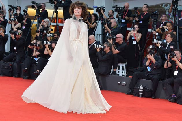 83rd Venice Film Festival 83rd Venice Mostra Venice International Film Festival WILD HORSE NINE Premiere Parker Posey at the Wild Horse Nine Premiere Photos by Thomas Bohlen Starface 459372 September 3, 2026 Venice, Italy  Copyright: xThomasxBohlenx STAR_459372_175