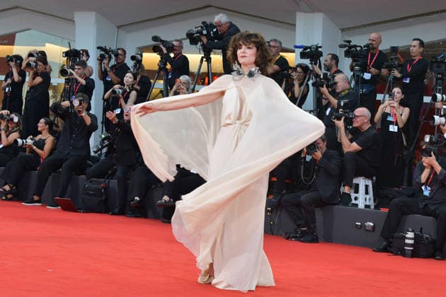 83rd Venice Mostra 83rd Venice Mostra Venice International Film Festival WILD HORSE NINE Premiere Parker Posey at the Wild Horse Nine Premiere Photos by Thomas Bohlen Starface 459372 September 3, 2026 Venice, Italy  Copyright: xThomasxBohlenx STAR_459372_229