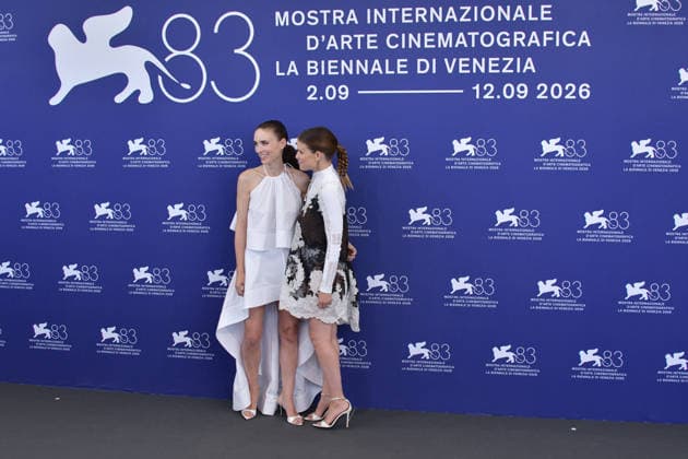 83rd Venice Film Festival Photocall 83rd Venice Film Festival Venice International Film Festival Bucking Fastard Photocall Rooney Mara and Kate Mara wait for the Bucking Fastard Photocall Photos by Thomas Bohlen Starface 459366 September 3, 2026 Venice, Italy  Copyright: xThomasxBohlenx STAR_459366_128