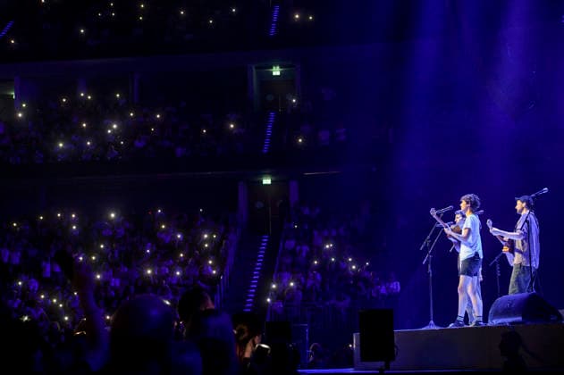 Christopher Annen, Henning May, and Severin Kantereit of AnnenMayKantereit performing live at a concert at the ZAG Arena in Hanover, September 3, 2026 Foto:xN.xHeuselx xFuturexImagex annenmaykantereit_6915