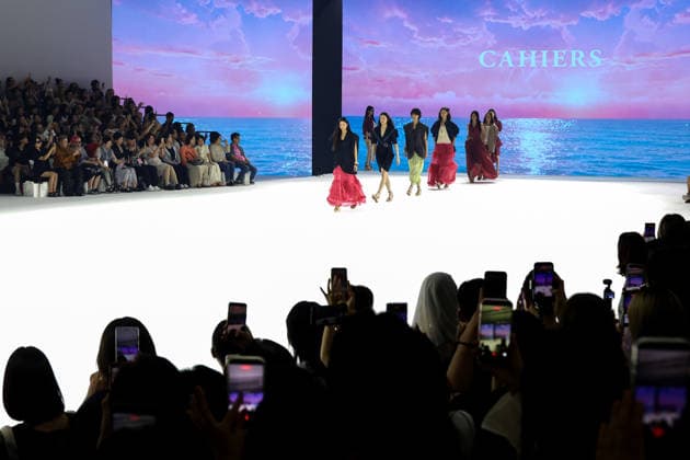 Seoul Fashion Week S S 2027 - Runway - CAHIERS Models walk the runway for designer Kim Ah Young s CAHIERS collection during the Seoul Fashion Week S S 2027 at Dongdaemun Design Plaza (DDP) in Seoul, South Korea, on September 04, 2026. Seoul South Korea  Copyright: xMatrixxImagesx xJungxUi-Chelx