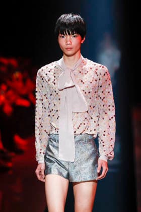 September 4, 2026, Tokyo, Japan: A model wearing fashion brand WISHARAWISH walks down the runway during the Rakuten Fashion Week TOKYO 2027 Spring Summer Collection. The fashion week runs from August 31 to September 5. Tokyo Japan  - ZUMAm191 20260904_aap_m191_003 Copyright: xRodrigoxReyesxMarinx