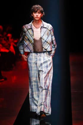 September 4, 2026, Tokyo, Japan: A model wearing fashion brand WISHARAWISH walks down the runway during the Rakuten Fashion Week TOKYO 2027 Spring Summer Collection. The fashion week runs from August 31 to September 5. Tokyo Japan  - ZUMAm191 20260904_aap_m191_004 Copyright: xRodrigoxReyesxMarinx