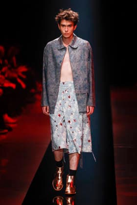 September 4, 2026, Tokyo, Japan: A model wearing fashion brand WISHARAWISH walks down the runway during the Rakuten Fashion Week TOKYO 2027 Spring Summer Collection. The fashion week runs from August 31 to September 5. Tokyo Japan  - ZUMAm191 20260904_aap_m191_037 Copyright: xRodrigoxReyesxMarinx