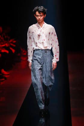 September 4, 2026, Tokyo, Japan: A model wearing fashion brand WISHARAWISH walks down the runway during the Rakuten Fashion Week TOKYO 2027 Spring Summer Collection. The fashion week runs from August 31 to September 5. Tokyo Japan  - ZUMAm191 20260904_aap_m191_041 Copyright: xRodrigoxReyesxMarinx