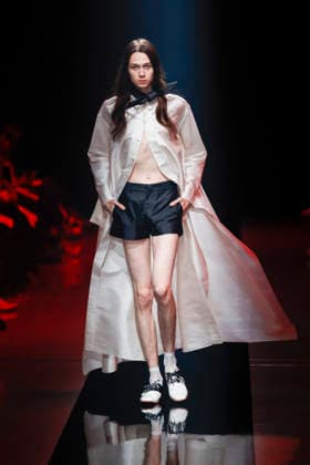 September 4, 2026, Tokyo, Japan: A model wearing fashion brand WISHARAWISH walks down the runway during the Rakuten Fashion Week TOKYO 2027 Spring Summer Collection. The fashion week runs from August 31 to September 5. Tokyo Japan  - ZUMAm191 20260904_aap_m191_043 Copyright: xRodrigoxReyesxMarinx