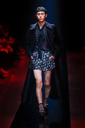 September 4, 2026, Tokyo, Japan: A model wearing fashion brand WISHARAWISH walks down the runway during the Rakuten Fashion Week TOKYO 2027 Spring Summer Collection. The fashion week runs from August 31 to September 5. Tokyo Japan  - ZUMAm191 20260904_aap_m191_055 Copyright: xRodrigoxReyesxMarinx