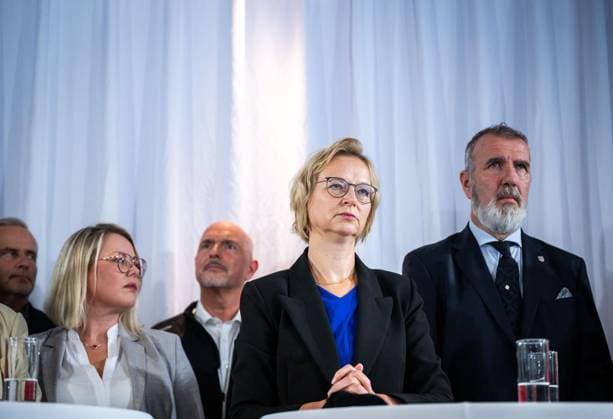 News Bilder des Tages BSW-THÜRINGEN PRESSEKONFERENZ ** NUR FÜR REDAKTIONELLE ZWECKE ** EDITORIAL USE ONLY **<p>04 09 2026-Erfurt: Katja Wolf (BSW), Stellvertretende Ministerpräsidentin, Sigrid Hupach (BSW), Fraktionsvorsitzende, Steffen Schütz (BSW) und weitere Mitglieder der bisherigen BSW-Fraktion geben auf einer Pressekonferenz im Thüringer Landtag ihren Austritt aus der Partei Bündnis Sahra Wagenknecht bekannt. ( Deutschland Thueringen Erfurt Copyright: SaschaxFromm *** BSW THURINGIA PRESS CONFERENCE ** FOR EDITORIAL PURPOSES ONLY ** EDITORIAL USE ONLY ** September 4, 2026, Erfurt: Katja Wolf (BSW), Deputy Minister-President, Sigrid Hupach BSW, parliamentary group leader, Steffen Schütz BSW, and other members of the former BSW parliamentary group an Copyright: SaschaxFromm doc87gdt55ykz8xqhy7jtq ,EDITORIAL USE ONLY
