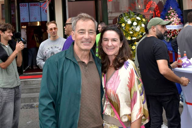 Jan Sosniok with his wife Nadine at the grand opening of Frederick Lau s vegan döner shop, Döner Pro, at Oranienstraße 190 in Berlin Kreuzberg, Berlin, September 4, 2026 Foto:xM.xBehrensx xFuturexImagex doener_6919