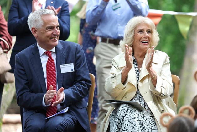 Queen Camilla Visits Liverpool LIVERPOOL, ENGLAND - SEPTEMBER 04: Johnathon Douglas CBE and Queen Camilla watch a Gruffalo inspired performance by Julia Donaldson for local schoolchildren in the woodlands of Speke Hall during her visit to Liverpool on September 04, 2026 in Liverpool, England. The Queen carried out the engagement as Patron of the National Literacy Trust., Credit:Matt McNulty PA ROTA - B68 Avalon United Kingdom, England, Liverpool  Copyright: xMattxMcNultyx xPAxROTAx-xB68x xAvalonx 1130705805