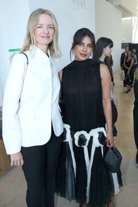 Exclusive: Delphine Arnault, President of Dior and the LVMH Prize, and Priyanka Chopra Jonas at the 2026 LVMH Prize at the Fondation Vuitton, Paris, September 4, 2026 Bertrand Rindoff Bestimage Exclusive: 2026 LVMH Prize at the Fondation Vuitton in Paris, France Paris, France  Copyright: xBERTRANDxRINDOFFxPETROFFx xBESTIMAGExBERTRANDxRINDOFFxPETROFFx xBESTIMAGEx