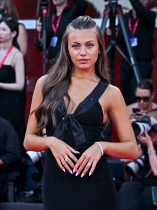 IPA88112752 - Venice, 83rd Venice International Film Festival 2026 - Night 3 - Red carpet for *Nelson san, anata wa hito wo koroshimashitaka?* (*Mr. Nelson, Did You Kill People?*) - Pictured: LISA LUCCHETTA  Copyright: xManuelexMangiarottix xPoolxPhotoxEventsx08x 88112752
