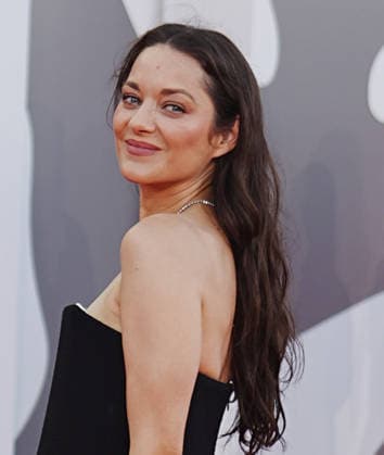 04 September Festival de Venise VENICE, ITALY - SEPTEMBER 04: Marion Cotillard attends the Mr. Nelson, Did You Kill People? Screening during the 83rd Venice International Film Festival at Sala Grande on September 04, 2026 in Venice, Italy Photo: Laurent Lairys. venise  Copyright: xLaurentxLairysx