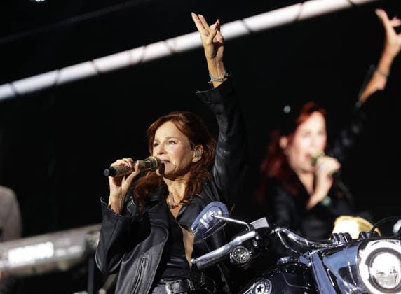Johannes Oerding and Band, Andrea Berg: Live Concert as part of Stars am Strand in Timmendorfer Strand