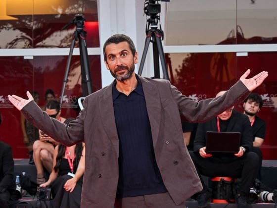 IPA88114267 - Venice, 83rd Venice International Film Festival 2026 - Night 3 - Red carpet for *Nelson san, anata wa hito wo koroshimashitaka?* (*Mr. Nelson, Did You Kill People?*) - Pictured: Edoardo Gabbriellini  Copyright: xManuelexMangiarottix xPoolxPhotoxEventsx08x 88114267