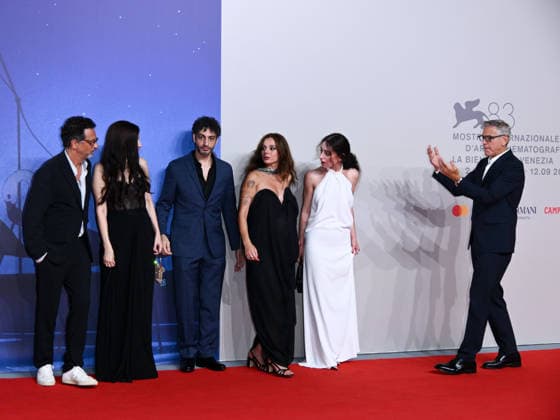 IPA88117383 - Venice, 83rd Venice International Film Festival 2026 - Night 2 - Red Carpet for the film *FURIES*. Pictured: Grant Heslov, Rami Kodeih, Rym Mroue, Maria Nakouzi, George Clooney  Copyright: xAlbertoxTerenghi PoolxPhotoxEvenx xPoolxPhotoxEventsx08x 88117383