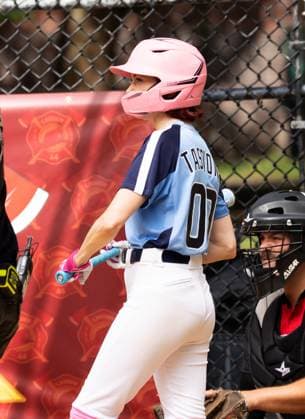 Carrie Preston Films Softball Game Scene for Elsbeth Carrie Preston Films Softball Game Scene for Elsbeth , Long Island City, NY. 04 Sep 2026 Pictured: Carrie Preston.  Copyright: xThexMegaxAgencyxMEGAx