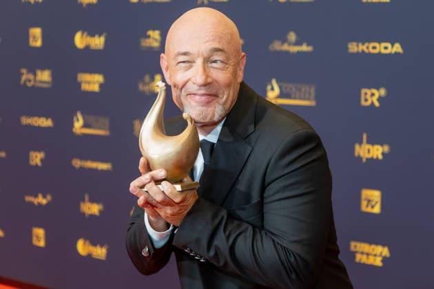 Leipzig - 32. Goldene Henne in Leipzig: Bernd Heinrich Graf (Der Graf), Frontmann von Unheilig erhält die Goldene Henne bei der Publikumswahl Musik 04.09.2026 ab 18 Uhr Leipzig, Messe-Allee 1 (Leipziger Messe) Fotograf:EHL Media Björn Stach im Foto: Bernd Heinrich Graf (Der Graf), Frontmann von Unheilig erhält die Goldene Henne bei der Publikumswahl Musik - Deutschlands größter Publikumspreis, die Goldene Henne wird am 4. September 2026 zum 32. Mal vergeben. Die Preisverleihung findet erneut in Leipzig statt und wird vor rund 4.500 Zuschauern in der HALLE:EINS der Leipziger Messe zum zweiten Mal in der ARD live ab 20.15 Uhr übertragen. Die Preise in den Kategorien Entertainment, Film & Fernsehen, Musik Copyright: xEHLxMedia BjörnxStachx 20260904_Leipzig-Goldene-Henne-Der-Graf-Unheilig_3
