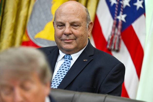 September 4, 2026, Washington, District Of Columbia, USA: WASHINGTON, DC - SEPTEMBER 4: President of the American Farm Bureau Federation Zippy Duvall listens as United States President Donald J Trump makes an announcement on taking action to help farmers and ranchers with meat processing on Friday, Sept. 4, 2026 in the Oval Office of the White House in Washington, DC, USA Washington USA  - ZUMAs152 20260904_faa_s152_021 Copyright: xAnnabellexGordonx-xPoolxviaxCNPx