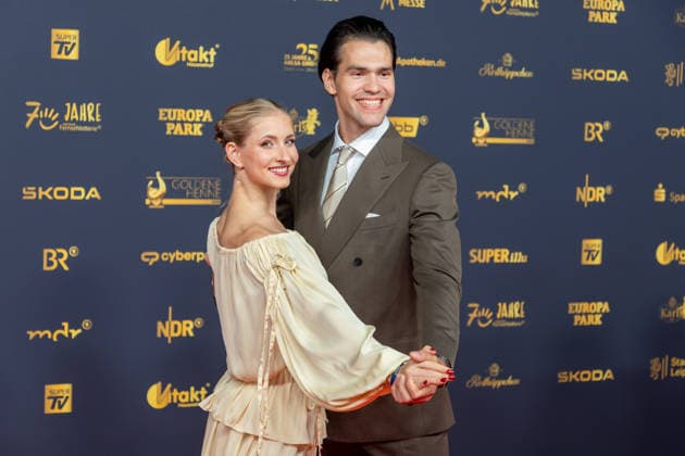 Leipzig Grand Awards Cerem Copyright: xEHLxMedia BjörnxStachx 20260904_goldenehenne-leipzig-roterteppich-2_28