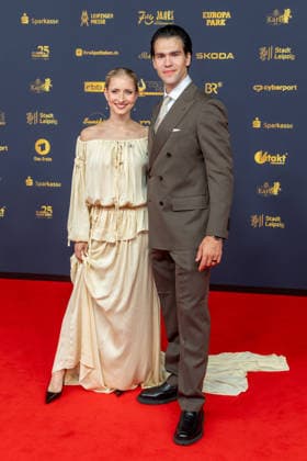 Leipzig Grand Awards Cerem Copyright: xEHLxMedia BjörnxStachx 20260904_goldenehenne-leipzig-roterteppich-2_30