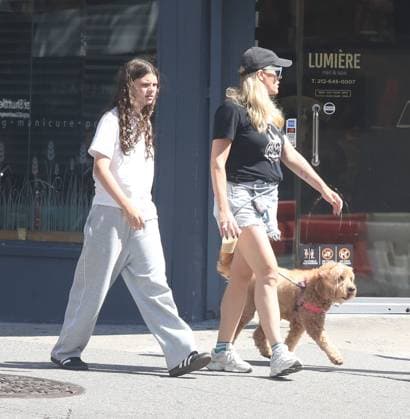 Busy Philipps and daughter Birdie Silverstein walk their dog in the West Village later meeting up with a friend for lunch. Philipps underwent surgery 6 months ago to remove a brain tumor. Featuring: Busy Philipps, Birdie Silverstein Where: New York City, New York, United States When: 04 Sep 2026 Credit: Rob Davis INSTARimages EDITORIAL USE ONLY. NOT FOR USE BY NEWSPAPERS BASED IN THE UK. Copyright: xx instar55979879