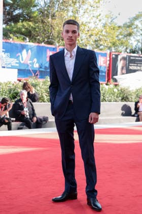 Kenji Peyran attending the screening of *A Place To Heal* (September 15–18) during the 83rd Venice International Film Festival at the Sala Grande on September 4, 2026, in Venice, Italy. Lucia Sabatelli, Venice, Italy  Copyright: xLuciaxSabatellix xBestimagexLuciaxSabatellix xBestimagex