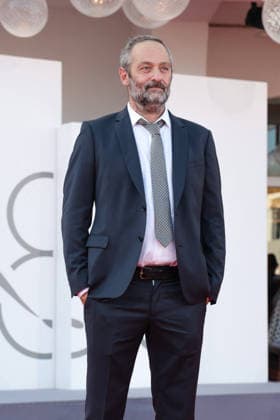 Cedric Kahn attending the screening of *15 18: A Place to Heal* during the 83rd Venice International Film Festival at the Sala Grande on September 4, 2026, in Venice, Italy. Lucia Sabatelli, Venice, Italy  Copyright: xLuciaxSabatellix xBestimagexLuciaxSabatellix xBestimagex