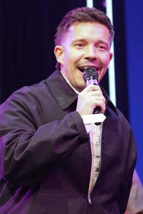 Nico Santos Attends the Stage Musical MJ Nico Santos, Nico Santos Attends the Stage Musical MJ, Theater an der Elbe, Hamburg, September 4, 2026 Copyright: xEventpressxBecherx