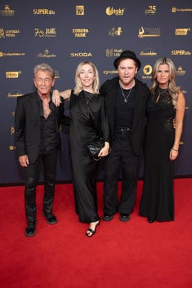 Golden Hen 2026 Red Carpet Red Carpet Peter Maffay and his wife Hendrikje Balsmeyer Johannes Oerdinger and the Golden Hen 2026, April 9, 2026, Leipzig Copyright: xEventpressxFuhrx
