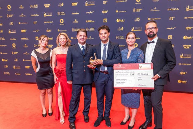 LEIPZIG, GERMANY, SEPTEMBER 4, 2026 2026 Golden Hen Awards Ceremony At the gala, personalities from the worlds of entertainment, television, music, and sports will be honored. Here is Majeed Yarim, the first responder who provided first aid during the vehicle rampage in Leipzig. 2026 Golden Hen Awards Red Carpet