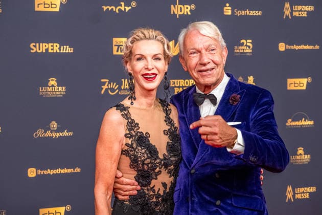 LEIPZIG, GERMANY, SEPTEMBER 4, 2026 The 2026 Golden Hen Awards ceremony on the red carpet in Exhibition Hall 1 in Leipzig At the gala, personalities from the worlds of entertainment, television, music, and sports will be honored once again Jo Gröbel Groebel 2026 Golden Hen Awards Red Carpet