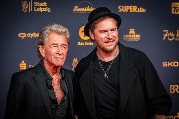 LEIPZIG, GERMANY, SEPTEMBER 4, 2026 The 2026 Golden Hen Awards ceremony on the red carpet in Exhibition Hall 1 in Leipzig. At the gala, personalities from the worlds of entertainment, television, music, and sports will be honored Peter Maffay and Johannes Oerding 2026 Golden Hen Awards Red Carpet