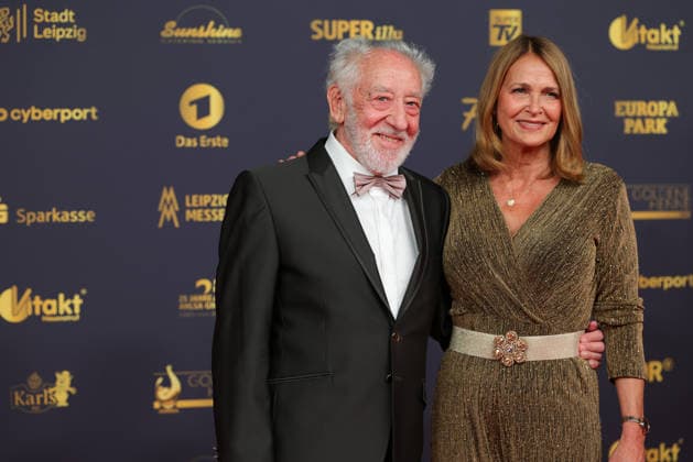 2026 Golden Hen Awards Ceremony: Dieter Hallervorden with his wife, Christiane Hallervorden, on the red carpet at the 2026 Golden Hen Awards Ceremony on September 4, 2026, at the Leipzig Trade Fair, Hall 1, Leipzig, Saxony, Germany