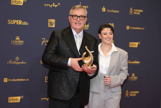 2026 Golden Hen Awards Ceremony: Entertainer Hape Kerkeling, winner of the Golden Hen in the Film and Television category, holding the Golden Hen, with presenter Tahnee Schaffarczyk. The 2026 Golden Hen Awards Ceremony took place on September 4, 202026 at the Leipzig Trade Fair, Hall 1, Leipzig, Saxony, Germany