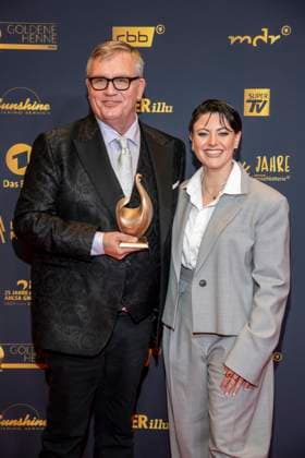 ABB GOLDEN HEN: Hape Kerkeling and Tahnee Schaffarczyk, winners of the Golden Hen Award, appeared on the red carpet at the 32nd Golden Hen Audience Choice Award ceremony at the Neue Messe Leipzig on September 4, 2026, in Leipzig, Saxony, Germany
